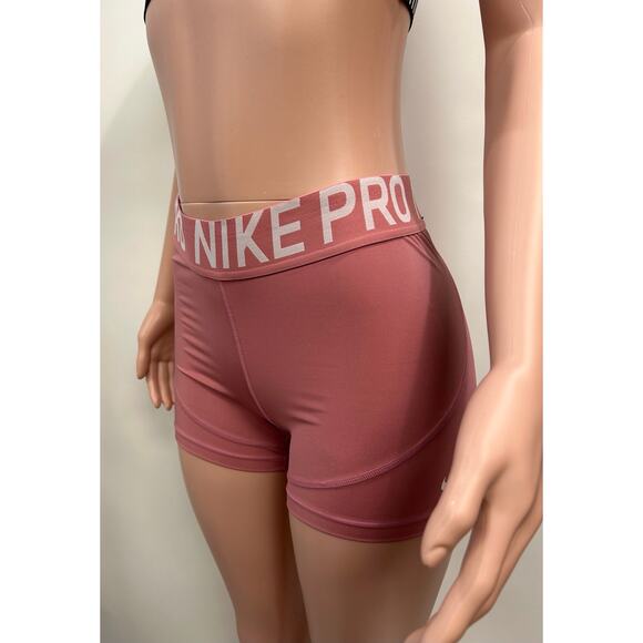 Nike Pro 3’ Women’s Training Shorts in Desert Berry - Picture 4 of 5